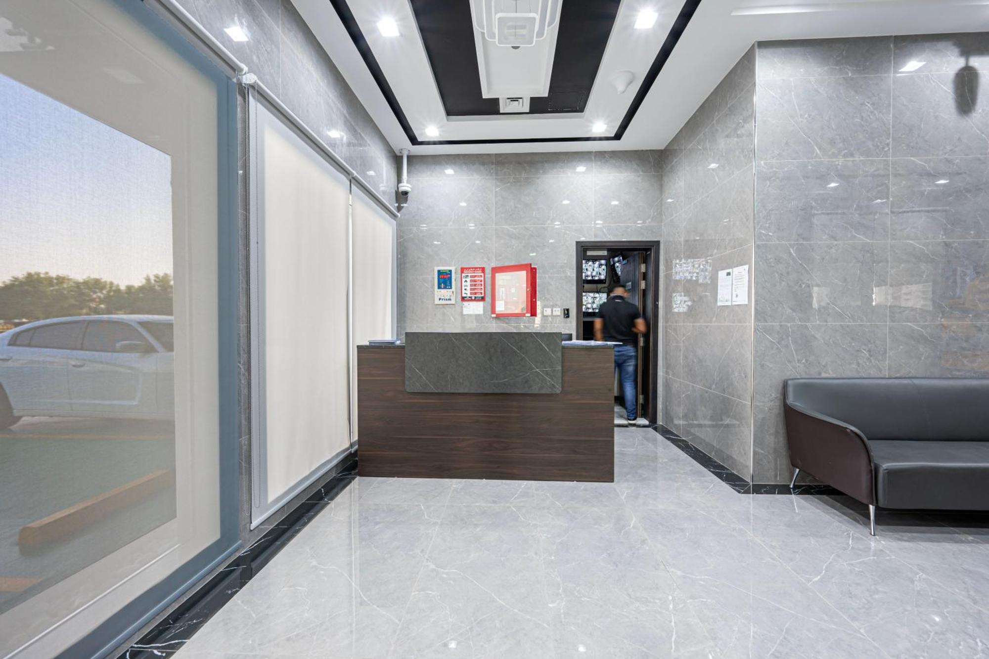 Stylish With Stunning Views In Dubailand * Dubai